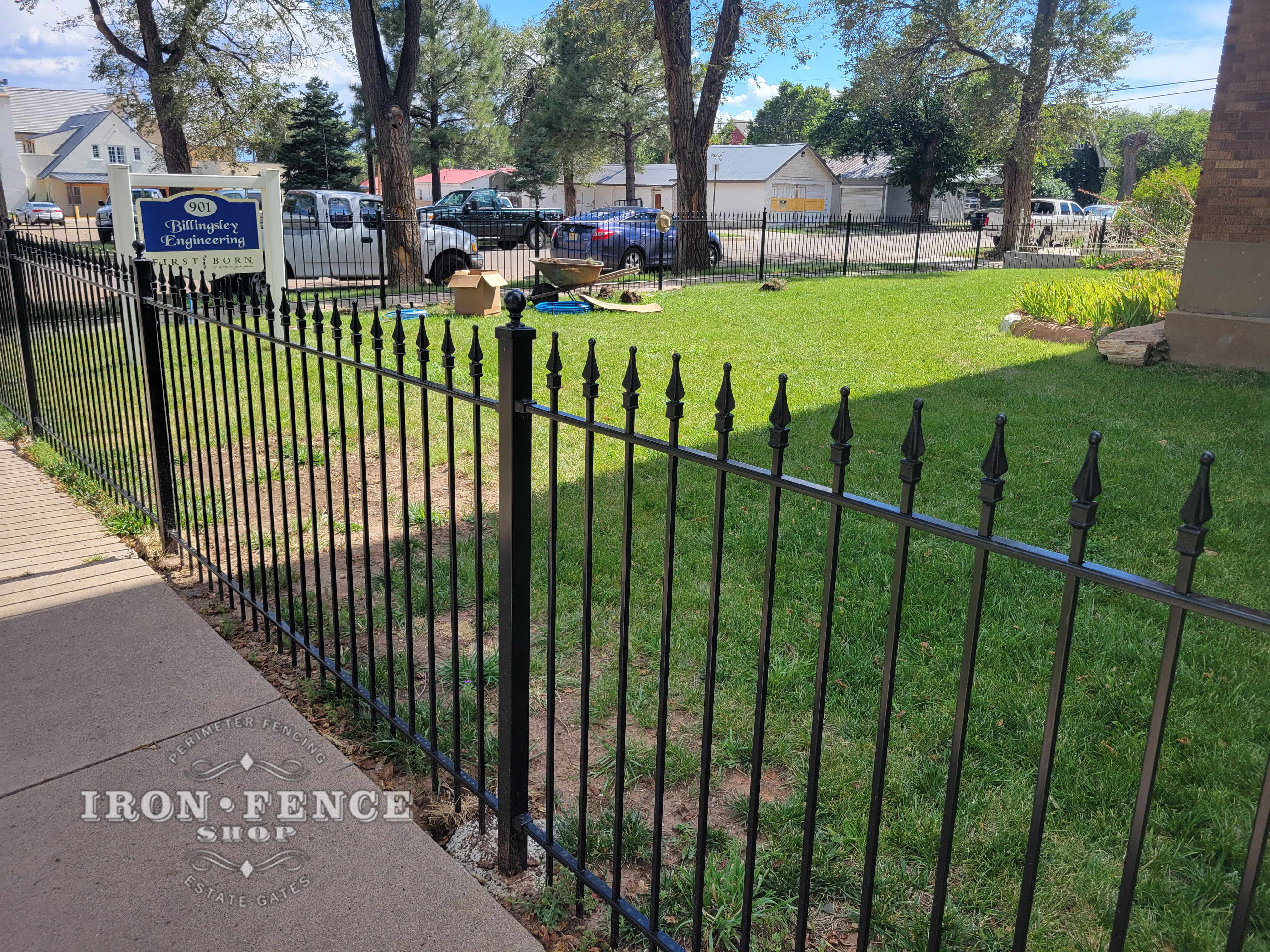 3ft tall Classic Style Iron Fence in Traditional Grade