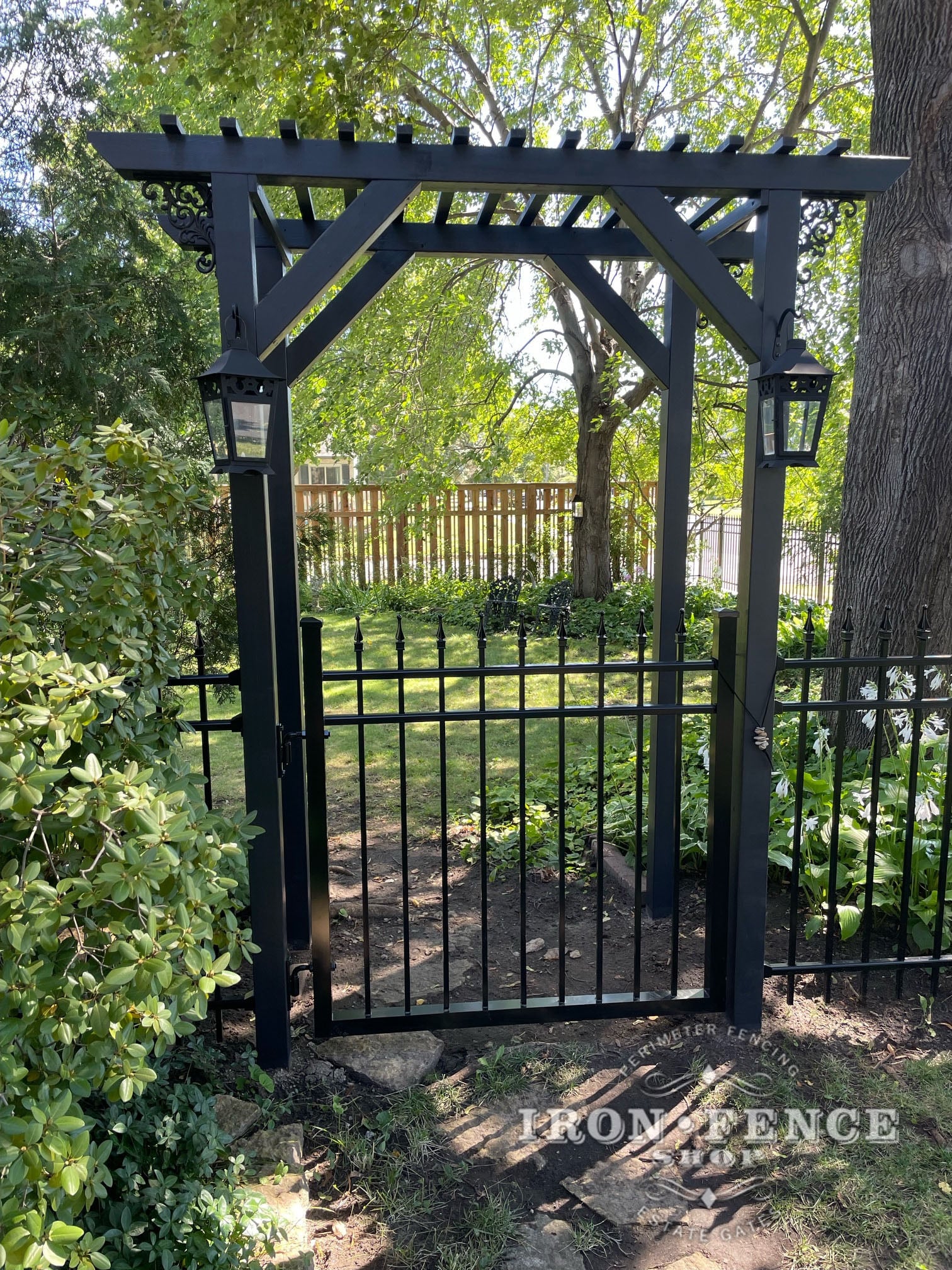 4ft Classic Style Aluminum Fence and Paired with an Arbor