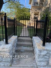 Decorative Arched Gate in Classic Style Iron and Steel